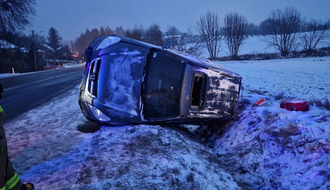 Z Ostatniej Chwili Auto Wpad O Do Rowu Na Trasie W Izbicy