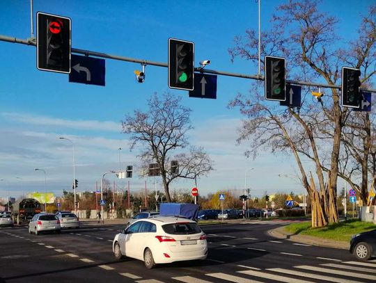 10 można, a 11 już nie. Taką tolerancję mają radary przy drogach