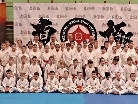 150 medali w ciągu roku. Sukcesy karateków chełmskiego Satori