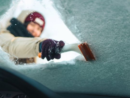 3 tysiące złotych za śnieg na samochodzie. Mandaty już się sypią