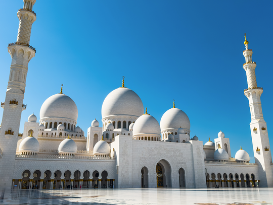 Abu Dhabi – sprawdź najciekawsze miejsca i zaplanuj podróż bez stresu