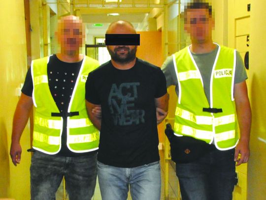 Agresywni strażacy wyszli na wolność