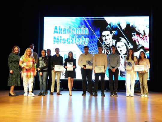 Akademia Młodzieży w Krasnymstawie – sukces i inspiracja dla młodych