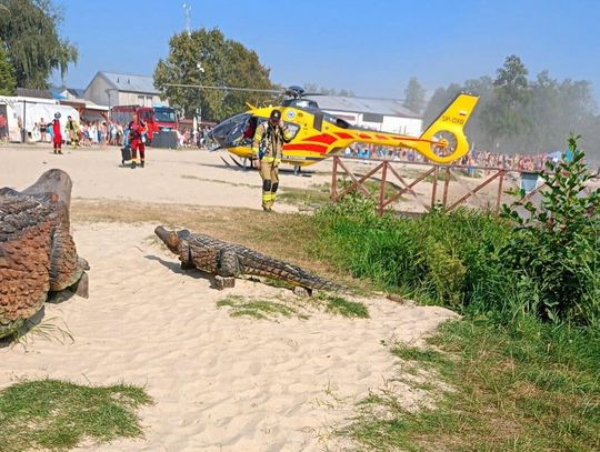Akcja ratunkowa nad Jeziorem Białym! Mężczyzna spadł z materaca i zniknął pod wodą [FILM]