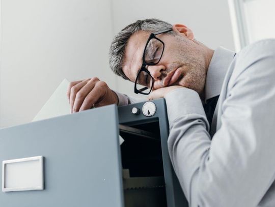 Alkohol wyłącza z pracy. Rośnie liczba L4 z kodem C Alkohol wyłącza z pracy. Rośnie liczba L4 z kodem C