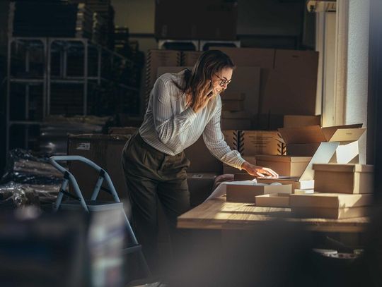 Alternatywa dla poczty - paczka wysłana kurierem