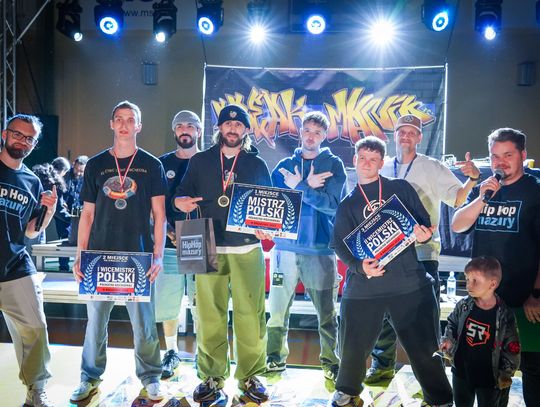 Tancerze LKS Breaking Dotsport na mistrzowskim podium