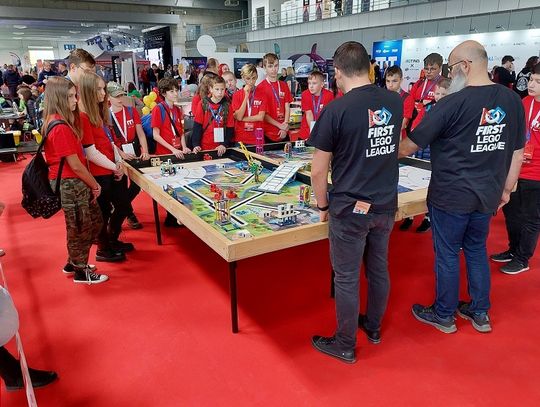 Chełm: 1 miejsce w Dywizji Robotyka dla chełmskich uczniów!