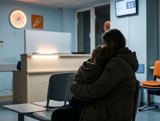Chełm. Dwuletni chłopiec z wysoką gorączką. Matka ma zastrzeżenia do przebiegu wizyty