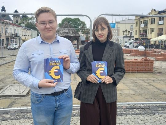Chełm. Młodzi Nowocześni przekonywali do wprowadzenia euro