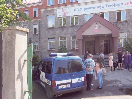 Chełm: Ewakuacja w II LO