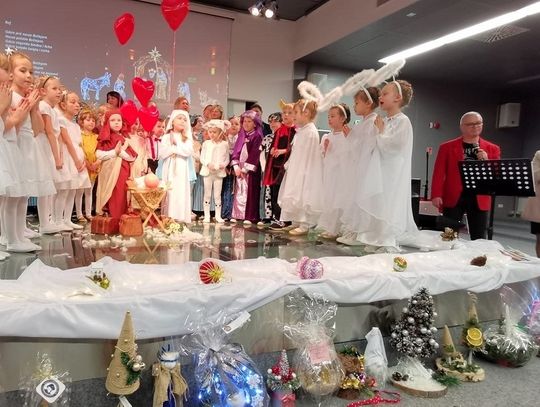 Chełm: "Gdzie jest nasze Betlejem?" - spotkanie jasełkowe w ChBP [ZDJĘCIA]