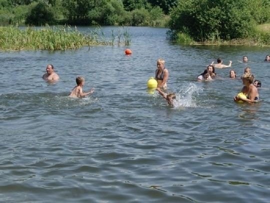 Chełm. Kąpielisko otwarte! Znów można wskoczyć do Glinianek!