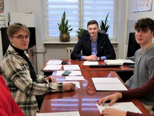 Chełm: Młodzi radni spotkali się z samorządowcami. Coś z tego wynikło?