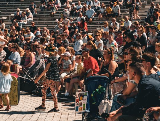 Chełm. Kolorowy Dzień Dziecka -  moc atrakcji i zabawy w Kumowej Dolinie [ZDJĘCIA]