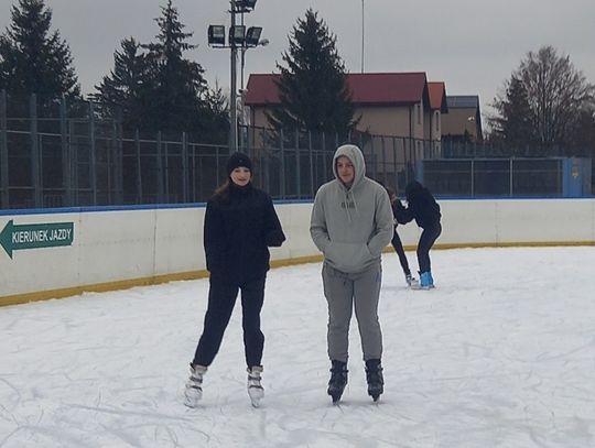 Chełm: Lodowisko jest już czynne! Pierwszy dzień był darmowy! [ZDJĘCIA]