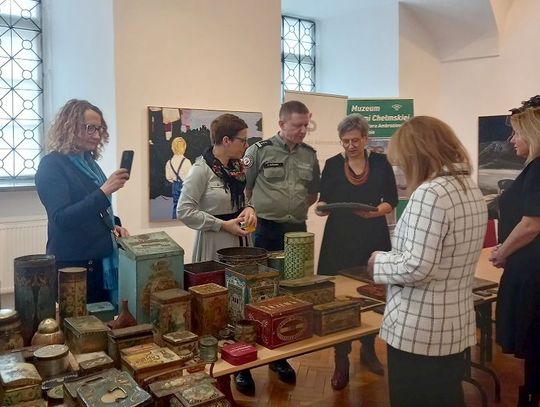 Chełm: Muzeum Ziemi Chełmskiej dostało nowe zabytki od celników [ZDJĘCIA+WIDEO]