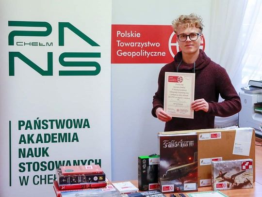 Chełm: Oliwier otrzymał indeks na studia geopolityczne