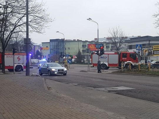 Chełm. Osobówka dymiła w trakcie jazdy. Świadkowie wezwali strażaków