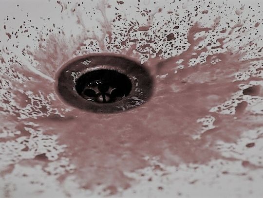 Chełm: Powycierał krew z podłogi