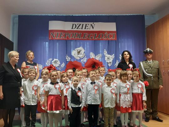 Chełm. Przedszkolaki z Dwójki też świętowały niepodległość. [ZDJĘCIA]