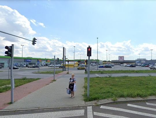 Chełm. Przejść można... ale niestety tylko do połowy