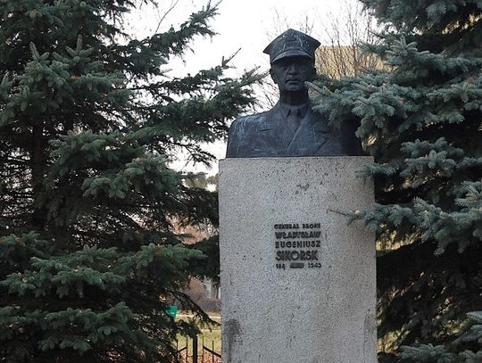 Chełm: Przenieść generała!