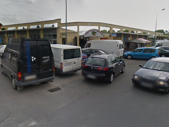 Chełm. Przez „zakorkowany” parking tracą wszyscy...