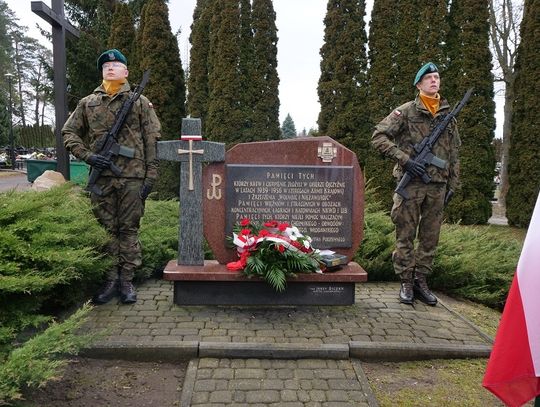 Chełm: Samorządowcy upamiętnili 81. rocznicę utworzenia Armii Krajowej.