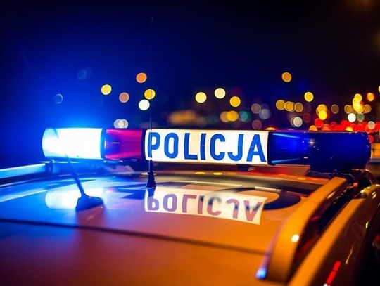 Chełm. 69-letni kierowca wjechał w trzy zaparkowane auta przy ul. Jedność