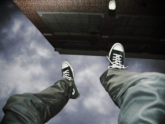 Chełm: Straszył, że skoczy z dachu