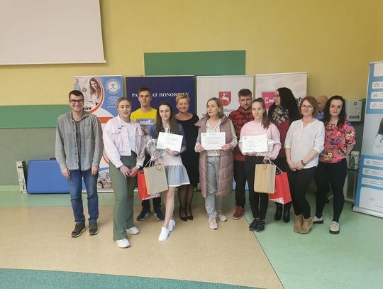 Chełm: Studium Medyczne na podium w wojewódzkim turnieju masażu!