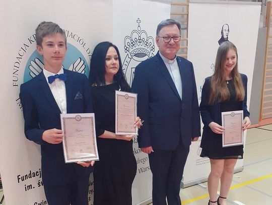 Chełm: Sukces uczniów SP nr 6. Agnieszka została mistrzynią gramatyki!