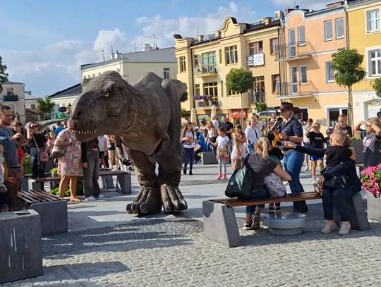 Chełm świętował Narodowy Dzień Sportu z dinozaurami! [ZDJĘCIA]