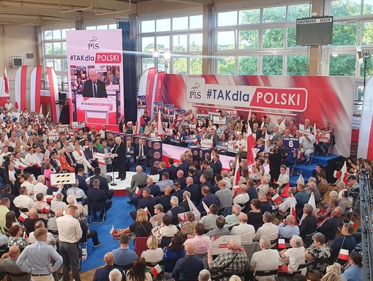 Chełm. Wiec wyborczy w szkole, czyli kontrowersje wokół PiS-owskiego spotkania z Kaczyńskim