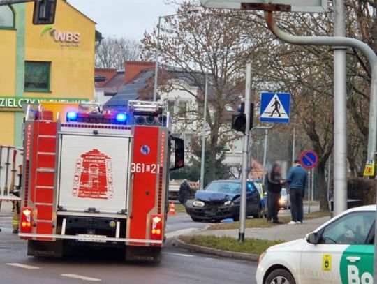 Chełm. Zderzenie na skrzyżowaniu. Jedna osoba w szpitalu