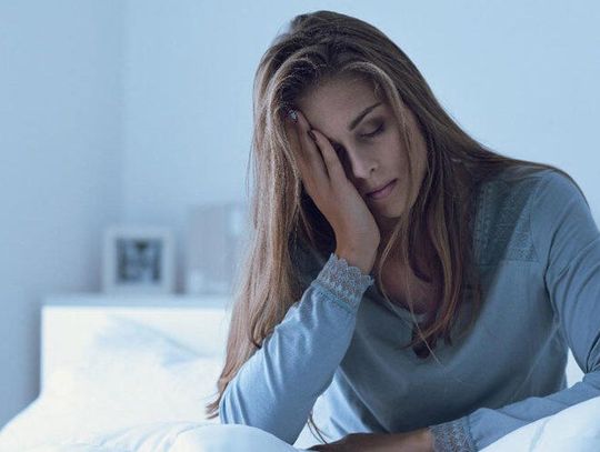 Chroniczny brak snu dotyka miliony z nas - oto jak go rozwiązać