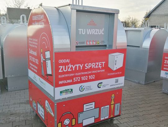 Czerwone budki na elektrośmieci