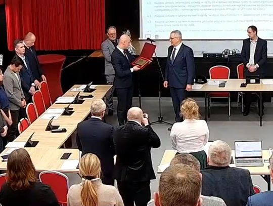 pożegnanie sekretarza na sesji rady gminy