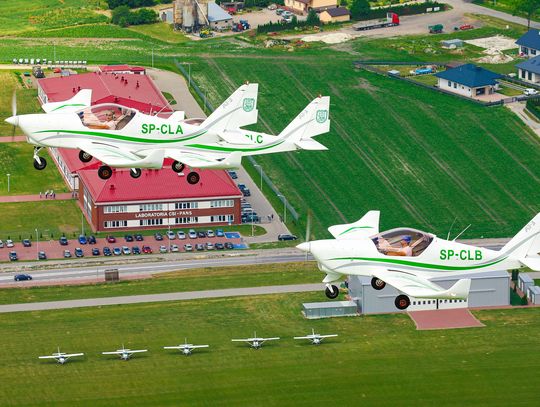 Lotnisko PANS w Depułtyczach Królewskich z roku na rok rośnie w siłę. Rozbudowa infrastruktury ma wzmocnić jego pozycję jako jednego z najważniejszych ośrodków szkolenia lotniczego w Polsce.