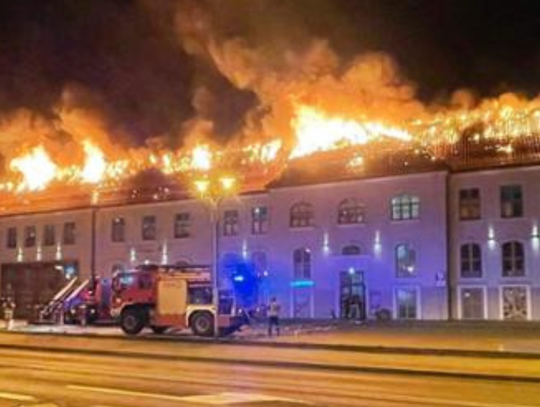 Płoną panele fotowoltaiczne! Strażacy od ręki punktują przyczyny