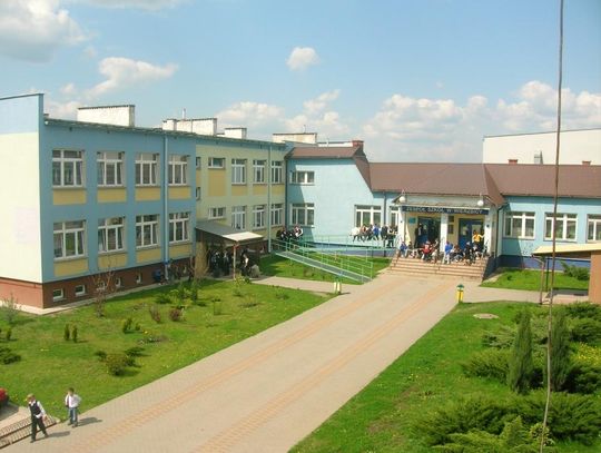 Gorąca dyskusja na temat szkoły podstawowej w Wierzbicy nie cichnie