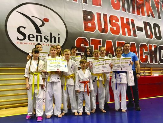 Dziewięć krążków chełmskich karateków | Super Tydzień