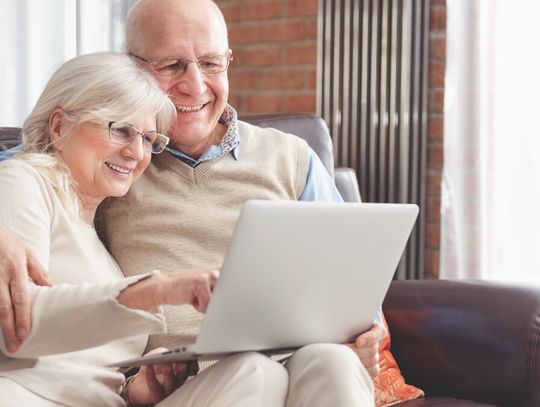 Emeryt rekordzista dostaje co miesiąc kilkadziesiąt tysięcy złotych Emeryt rekordzista dostaje co miesiąc kilkadziesiąt tysięcy złotych