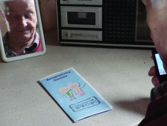 Fałszywy policjant wyczyścił konto