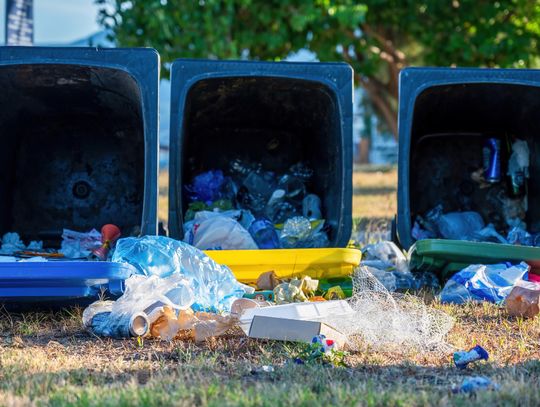 W połowie września gmina Chełm opublikowała zaktualizowany raport dotyczący stanu gospodarki odpadami komunalnymi za ubiegły rok. Wynika z niego, że jednostka osiągnęła wymagany poziom recyklingu odpadów komunalnych z wyraźnym zapasem. Jednocześnie w wymiarze finansowym system nie bilansował się.