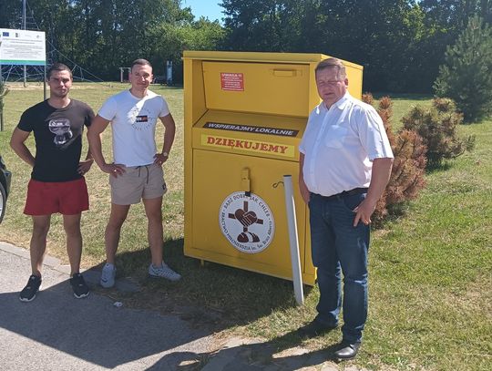 Gm. Chełm. Wyszli naprzeciw potrzebującym i mieszkańcom. W gminie pojawiły się kontenery na ubrania