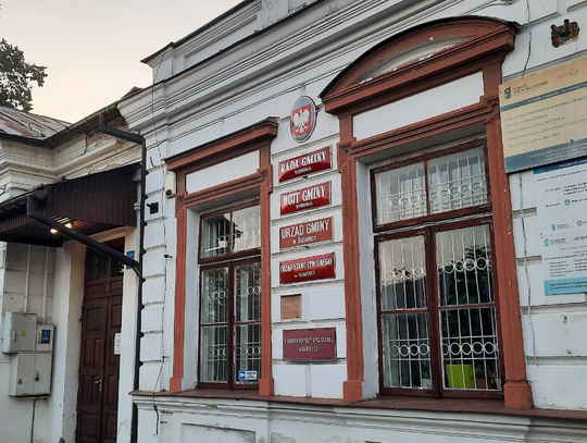 Gm. Dubienka. Sołectwa odpowiedziały na apel wójta. Przekazały środki na obiekt urzędu gminy