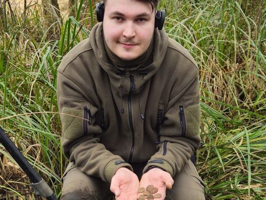 Bogata kolekcja artefaktów, jakie udało się dotąd odnaleźć na pobitewnym polu w Uchańce, została poszerzona o dodatkowe przedmioty. Przypomniał o tym, przy okazji kolejnej rocznicy wybuchu insurekcji kościuszkowskiej, Wojewódzki Urząd Ochrony Zabytków.