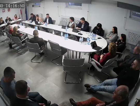 Władze gminy dopełniły nakreślonych przez ustawodawcę procedur i do 15 listopada przedstawiły radzie gminy projekt budżetu na 2026 roku. Analiza dokumentu i głosowanie nad nową uchwałą budżetową miały natomiast miejsce w czasie ostatniej sesji – 30 grudnia 2025 roku.